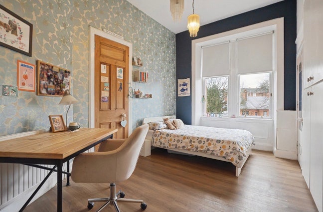 Super fun gorgina flat in west end Main Photo