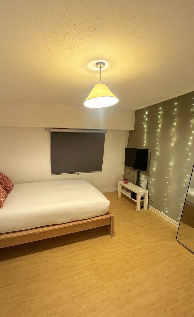 Room Available  in Colliers Wood Main Photo