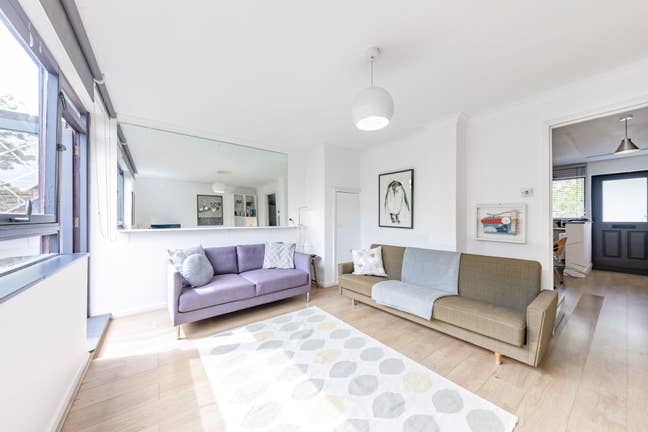  Bills All inc: Great 1 Bed Flat Main Photo