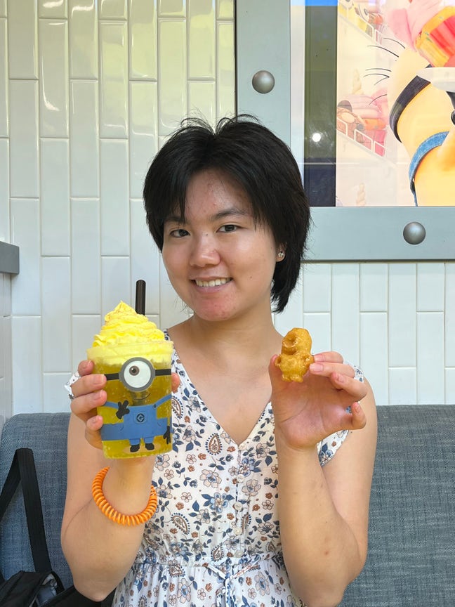 Taiwanese American College Grad Moving to London! Main Photo