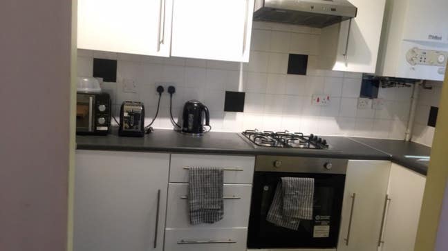 3 bed cul de sac near Blackburn hospital Main Photo