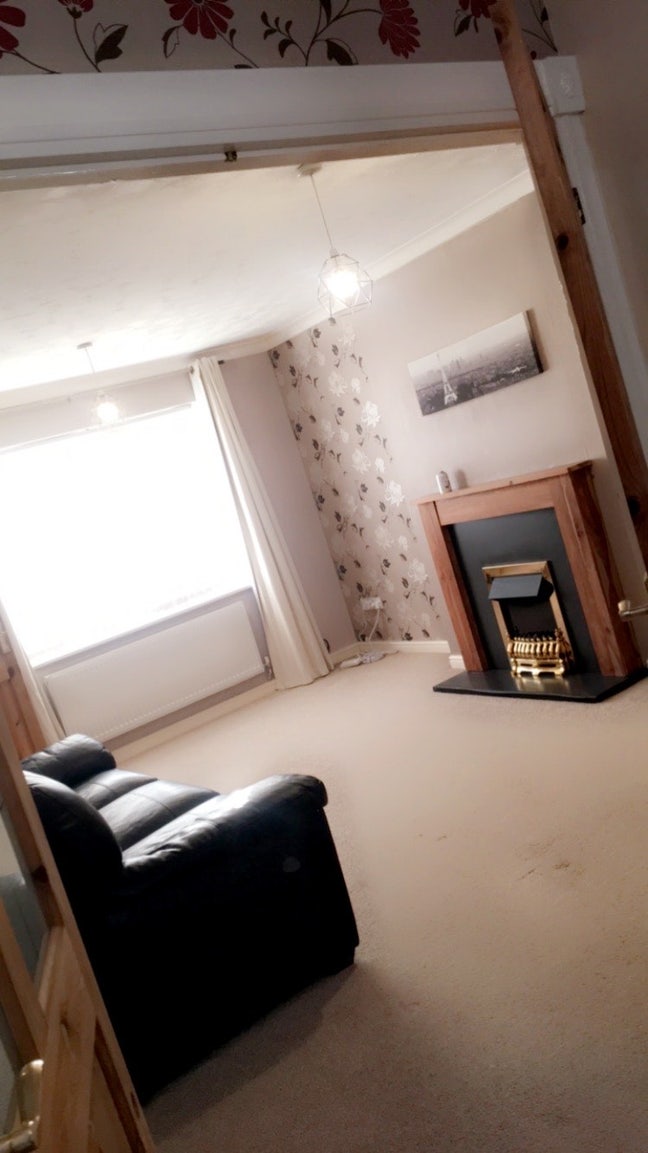 3 bed cul de sac near Blackburn hospital Main Photo