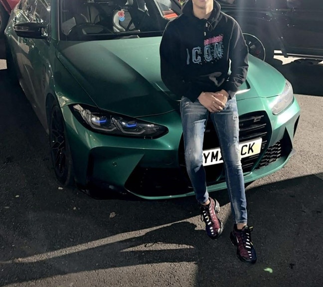 19 year old looking to buddy up Main Photo