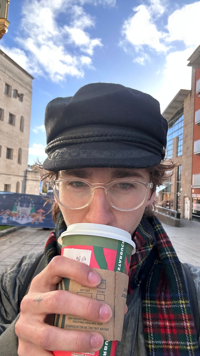 looking for a house share Main Photo