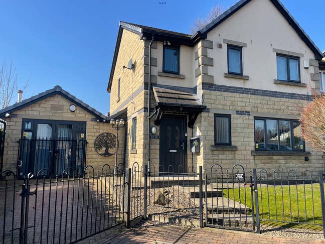 Executive house 2 lodger rooms lounge & gym Main Photo