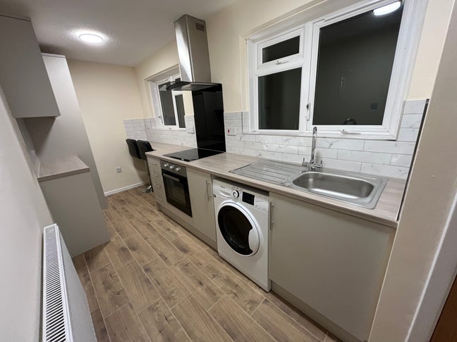 City centre apartment available.  Main Photo