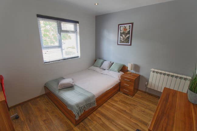 📡 Great WiFi & Mobile Coverage • Double Room  Main Photo