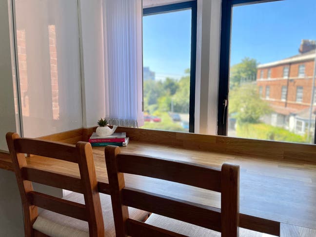 Studio Flat available to rent Main Photo