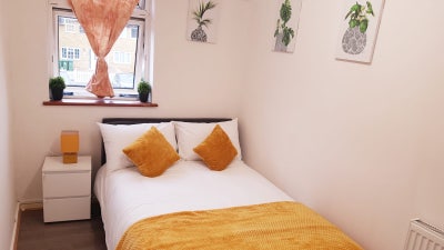 Room available  Main Photo