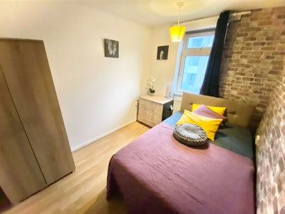 Superior Double Room at Canary Wharf Main Photo