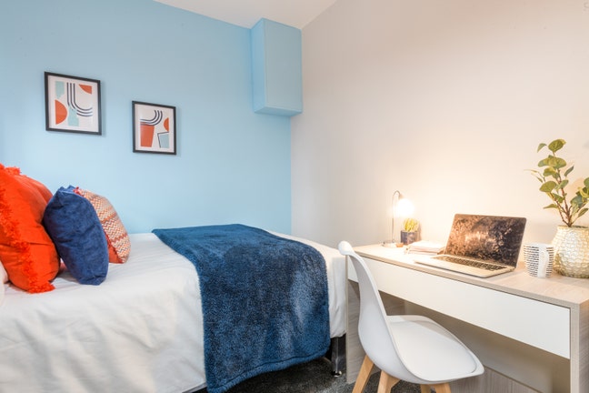 *Bills Included* Double Bedroom with En-Suite Main Photo