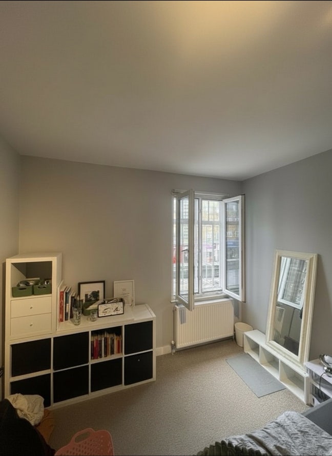 Bright double room in a friendly flat! Main Photo