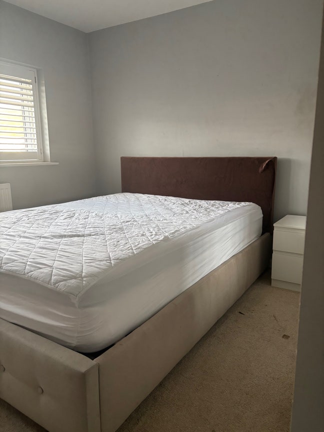 Furnished double room Main Photo