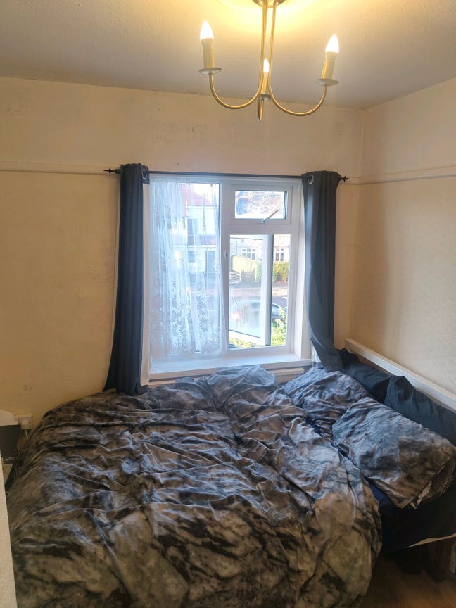 Your Ideal Room: Safe, Cozy & Affordable! Main Photo