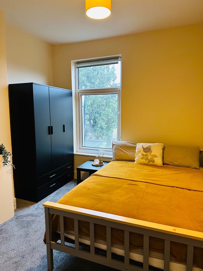 One Double room near Plaistow  Main Photo