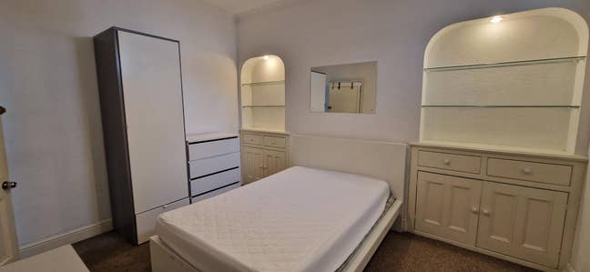 1 Room Left, Available from the 9th of Jan Main Photo