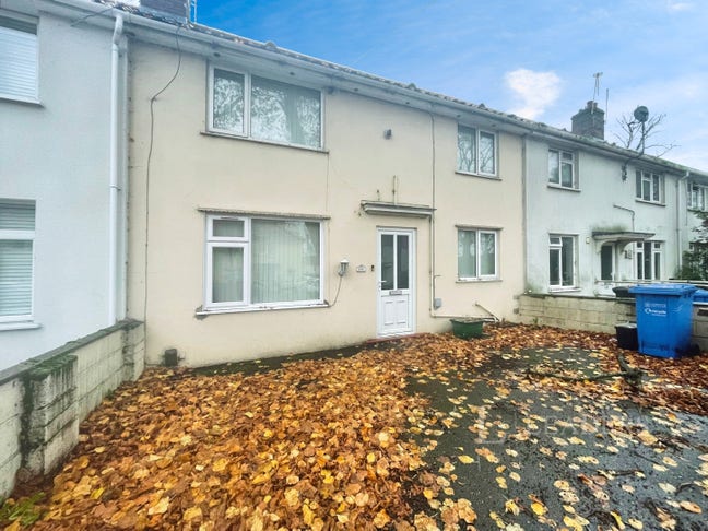 A room available in this charming terraced house  Main Photo
