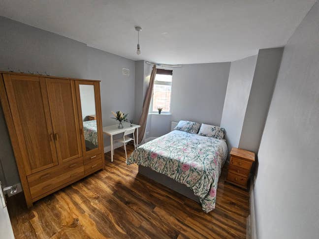 New Flat - 4 Rooms Available Main Photo