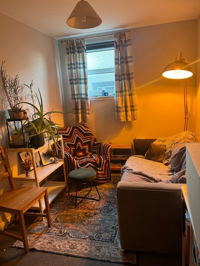 Double room to rent in ground floor flat  Main Photo