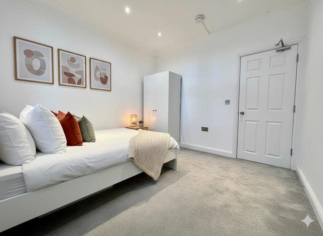 6 Brilliant Rooms - 5min to St - Close to Shops ! Main Photo