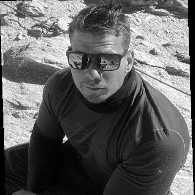 Seeking accommodation!  Main Photo