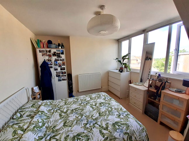 Harrow spacious double room, central location Main Photo