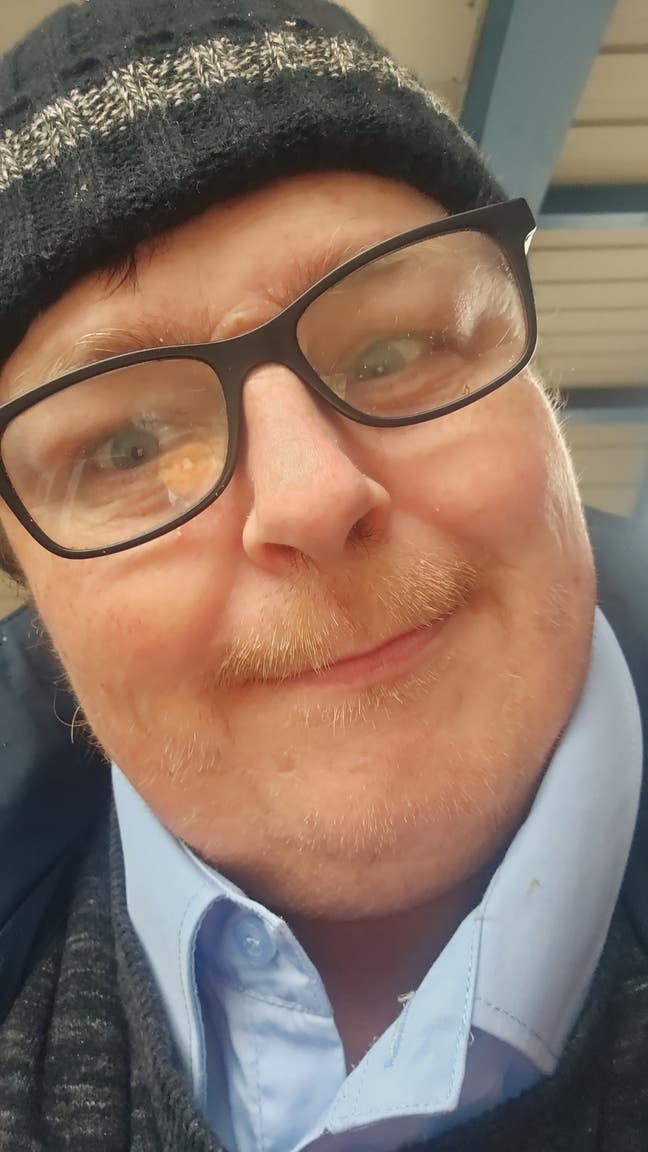 Professional Male seeks a single or double room Main Photo