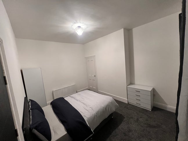 Fully refurbished rooms to rent in Stockton area  Main Photo