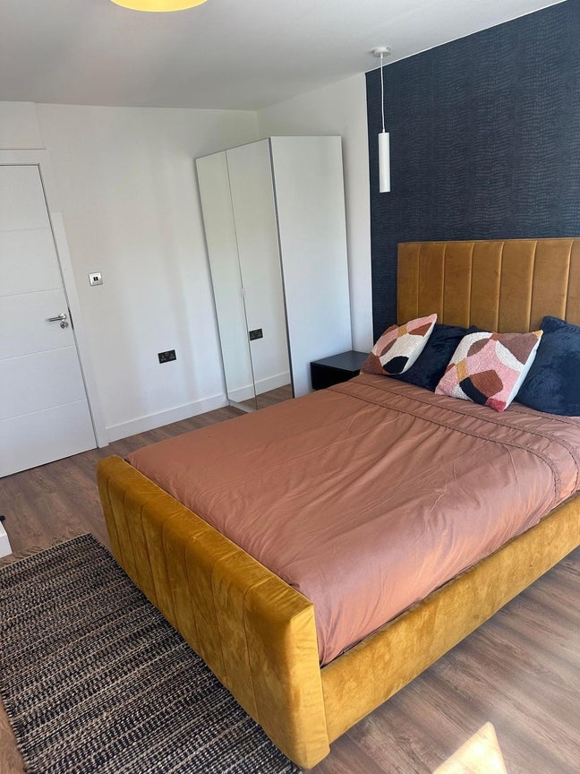 Double Room NG2 Main Photo