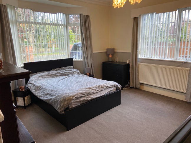 Near Scunthorpe Hospital lovely Property Main Photo