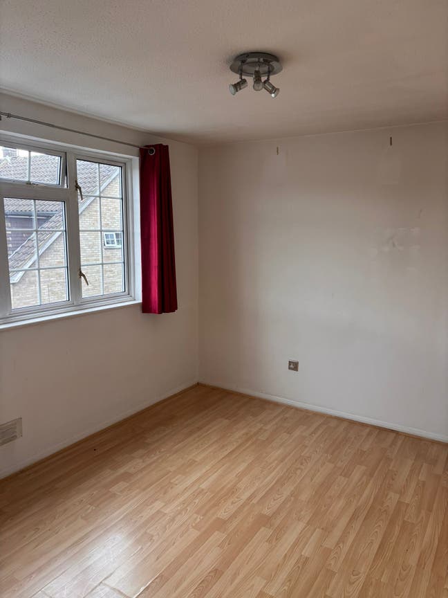 4 Bedroom House in Romford Main Photo