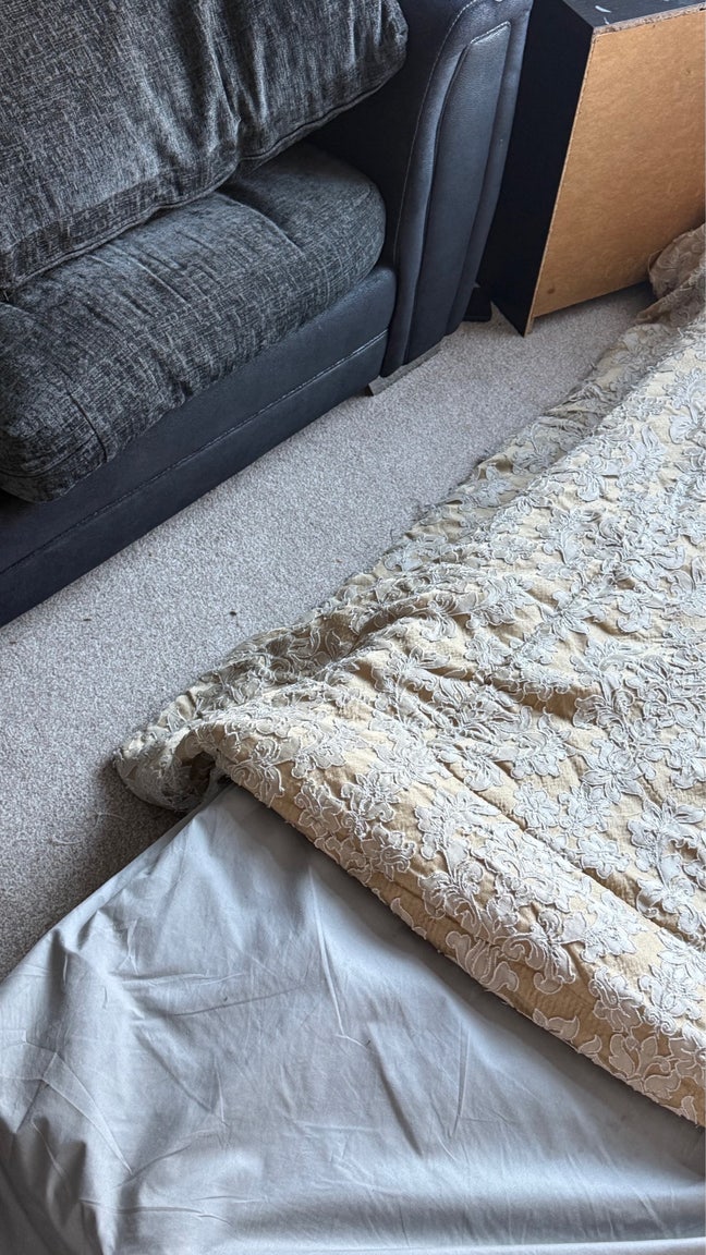 A shared room Main Photo