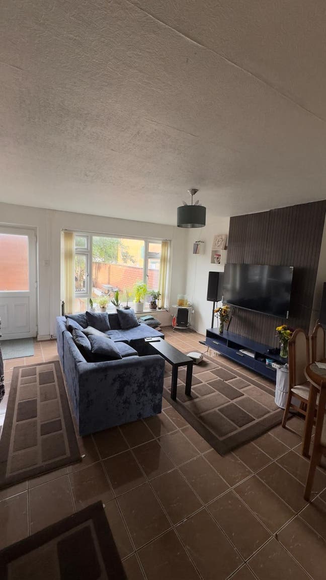 Single room sublet for 1 month  Main Photo