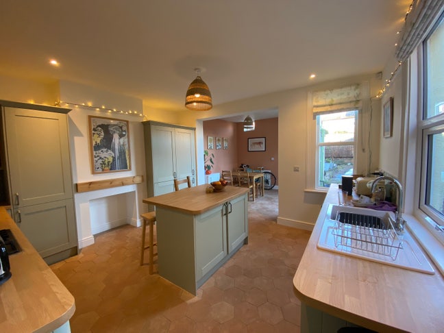 Large double room near Gloucester Road  Main Photo