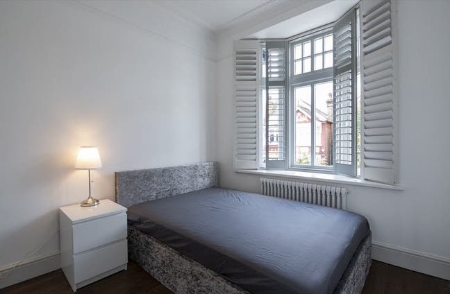 Double room, gorgeous house, friendly, no couples Main Photo