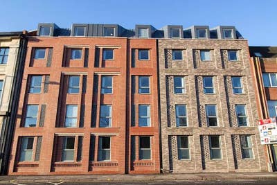 Take over Megaclose Clare Court Room45 Main Photo