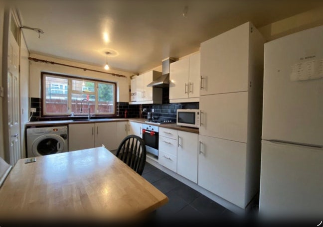 Great room in the N16 area  Main Photo