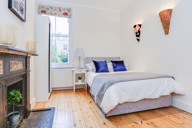 Chiswick Double Bedroom Main Photo