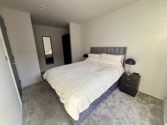Double room in flat | gym and spa included Main Photo