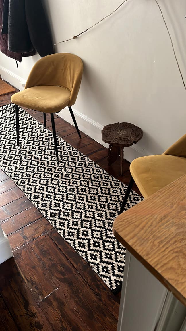 Retired travelling teacher Main Photo