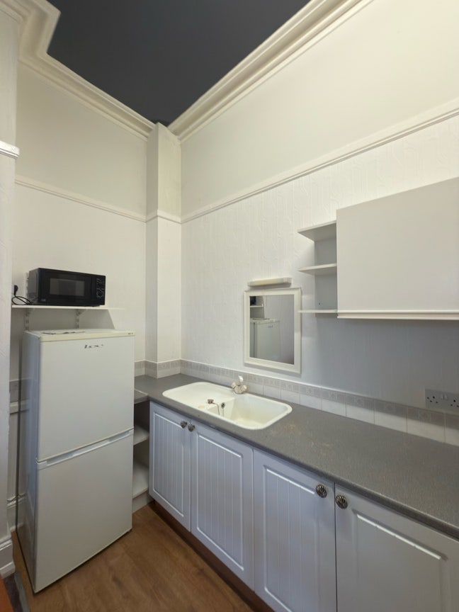 Flat 12 - 59 regent Road  Main Photo