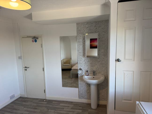 Large Double Room in Great Yarmouth Main Photo