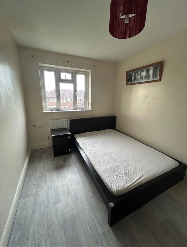 Double Bedroom To Rent  Main Photo