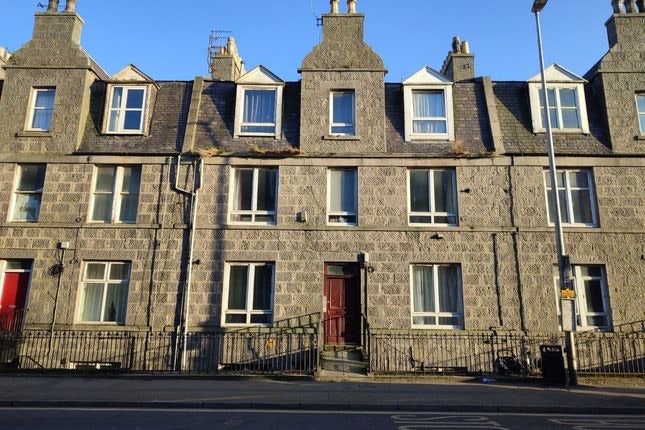 One single bed room Main Photo