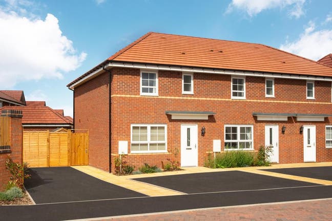 🚀Spacious bedrooms-Fully refurbished throughout🚀 Main Photo