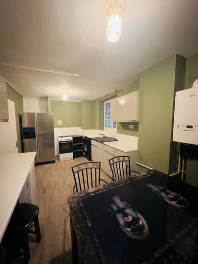 Double Room Available Now in W12! Main Photo