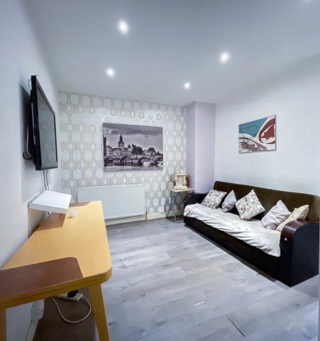 Cozy Single Room Main Photo