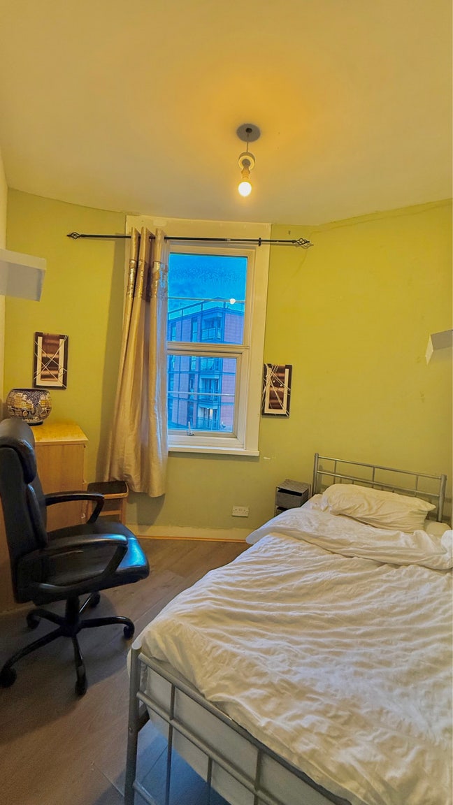 Cozy Single Room Main Photo