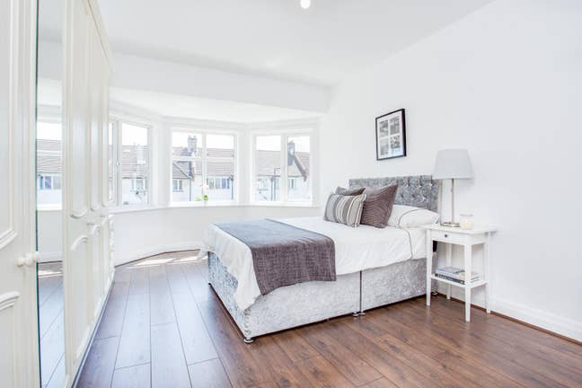 ⭐️6 rooms available in Acton ⭐️ Main Photo