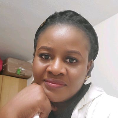 I'm a  Single female and easy going professio... Main Photo